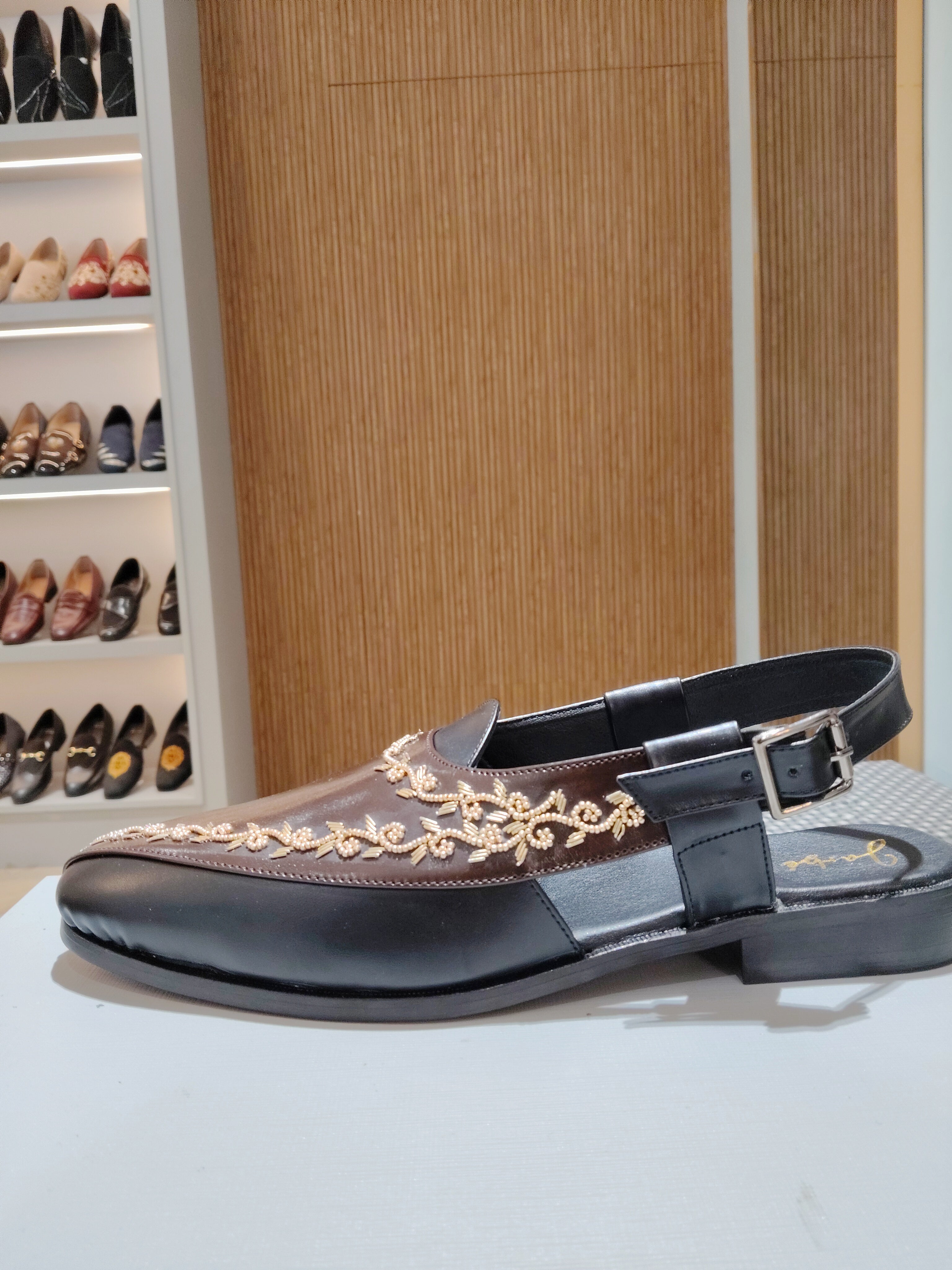 Jodhana Peshawar- Black & Brown