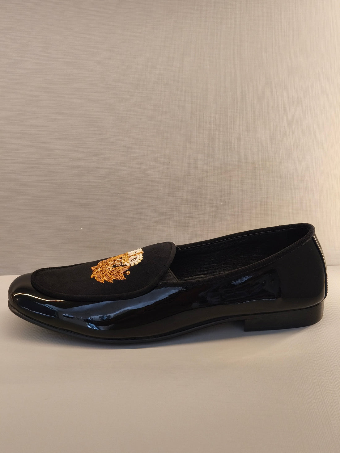 Deccan - Patent & Velvet