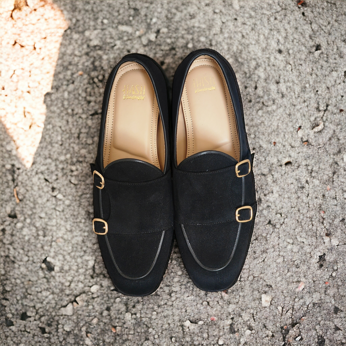Osaka - Black suede