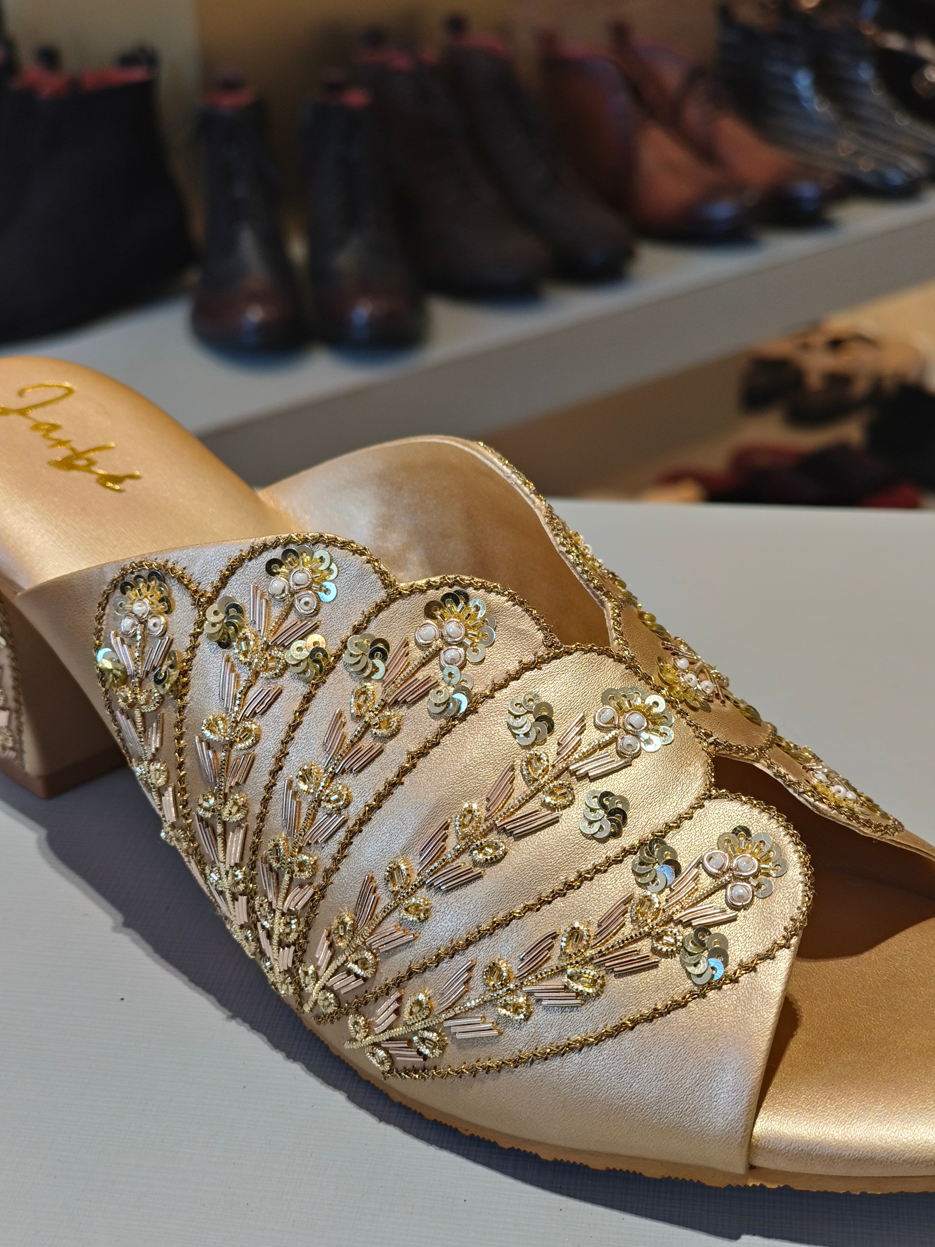 Zari - Gold